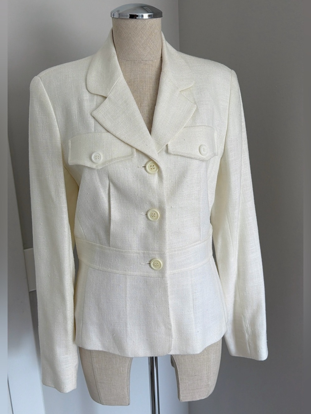 90s Jordan & Cole Women’s Ivory Jacket Size M Lined Pockets Button Long Sleeve